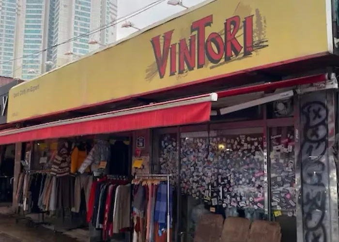 View 30 Seconds To Subway, Apm, Ddp, Dongdaemun, Dongmyo, Station, Night Market, Vintage House